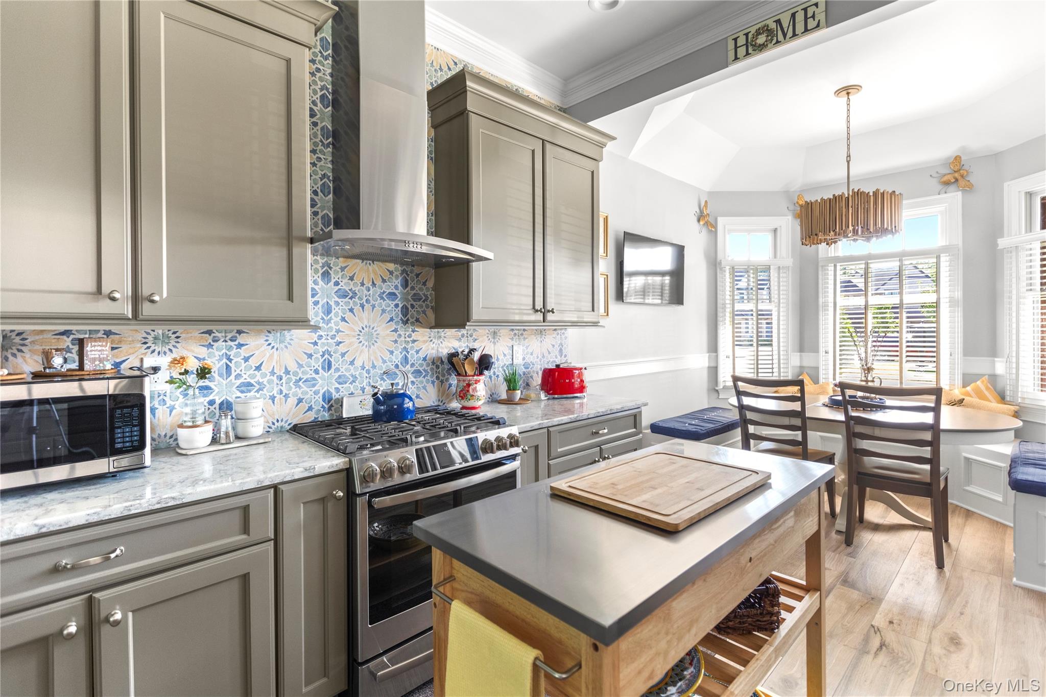 89 Jims Trail, Bayport, NY 11705