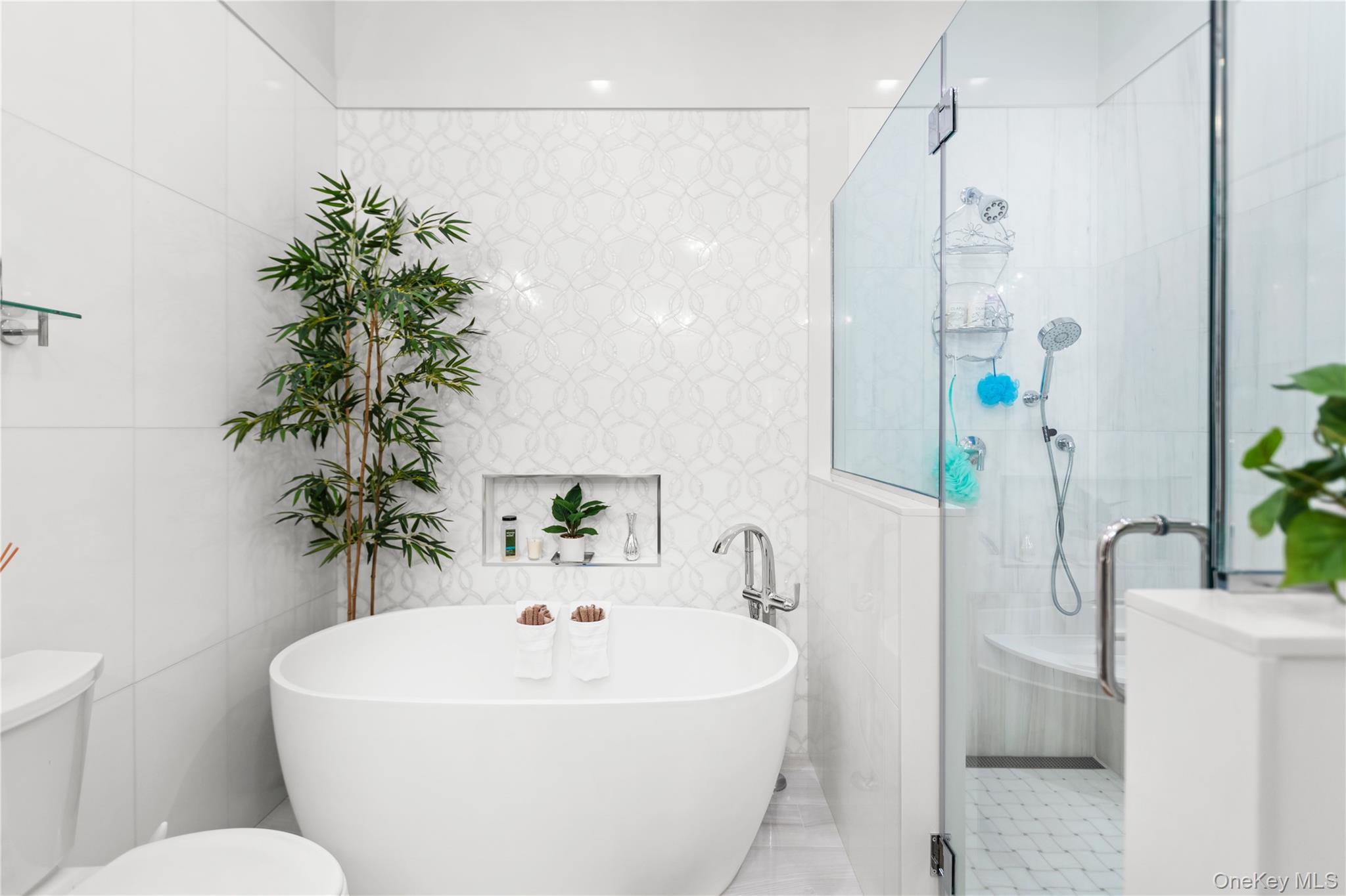 89 Jims Trail, Bayport, NY 11705