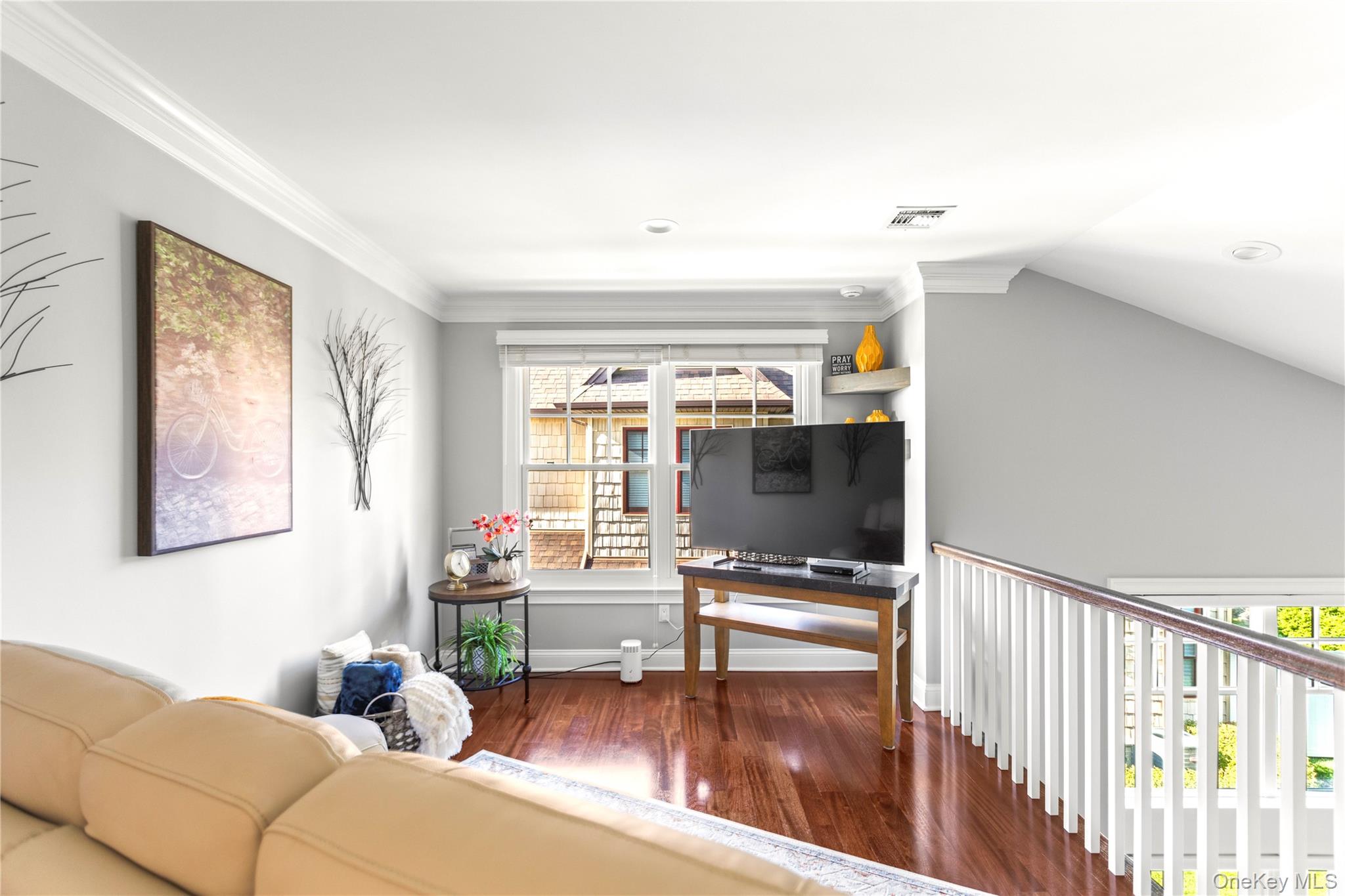 89 Jims Trail, Bayport, NY 11705