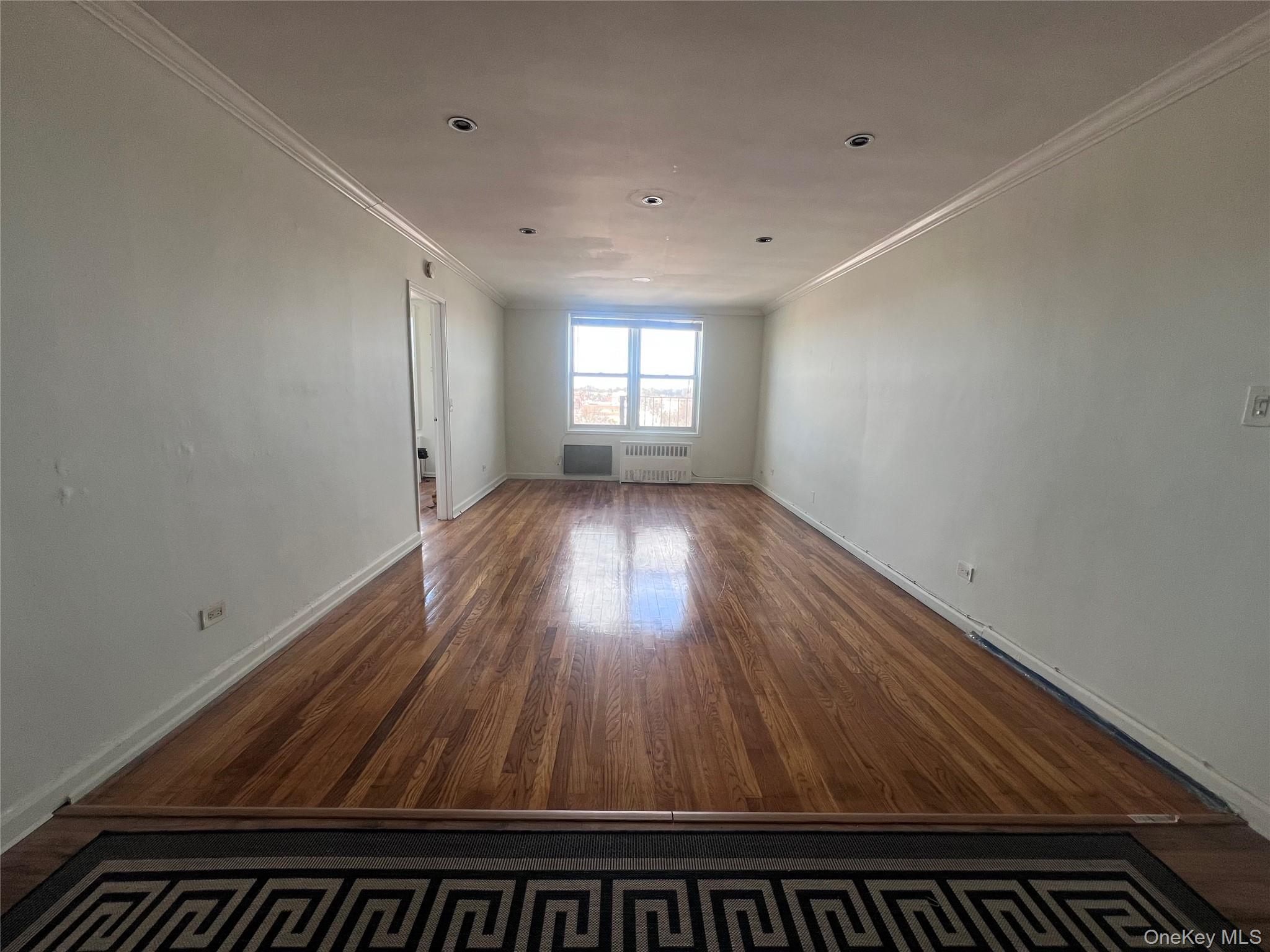 60-11 Broadway # 6K, Woodside, NY 11377