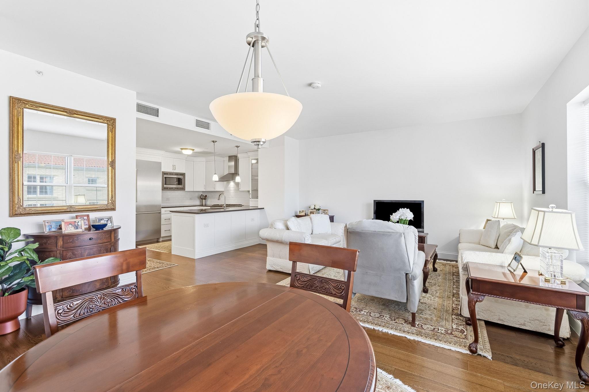 10 Byron Place # 804, Larchmont, NY 10538