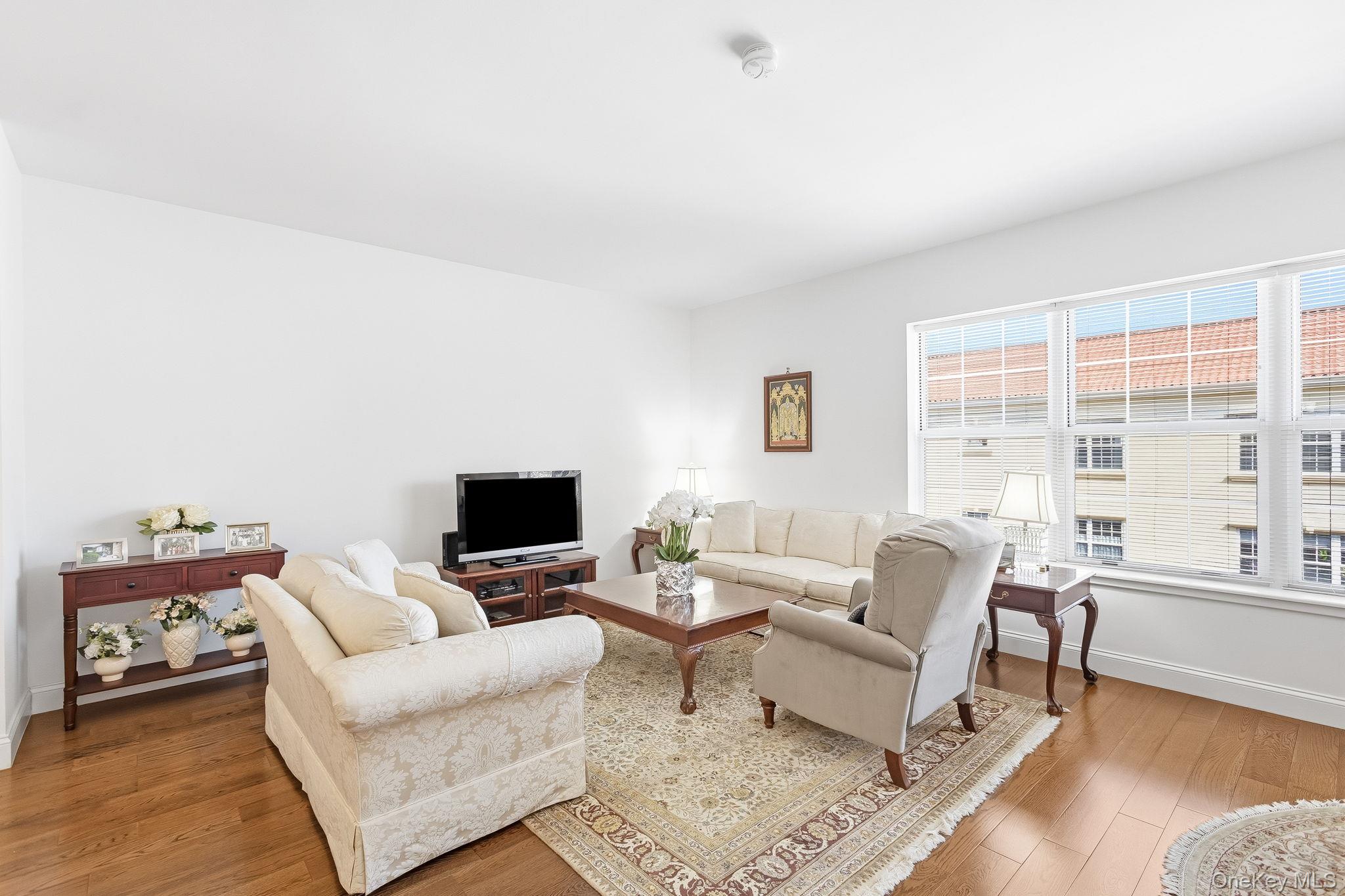 10 Byron Place # 804, Larchmont, NY 10538