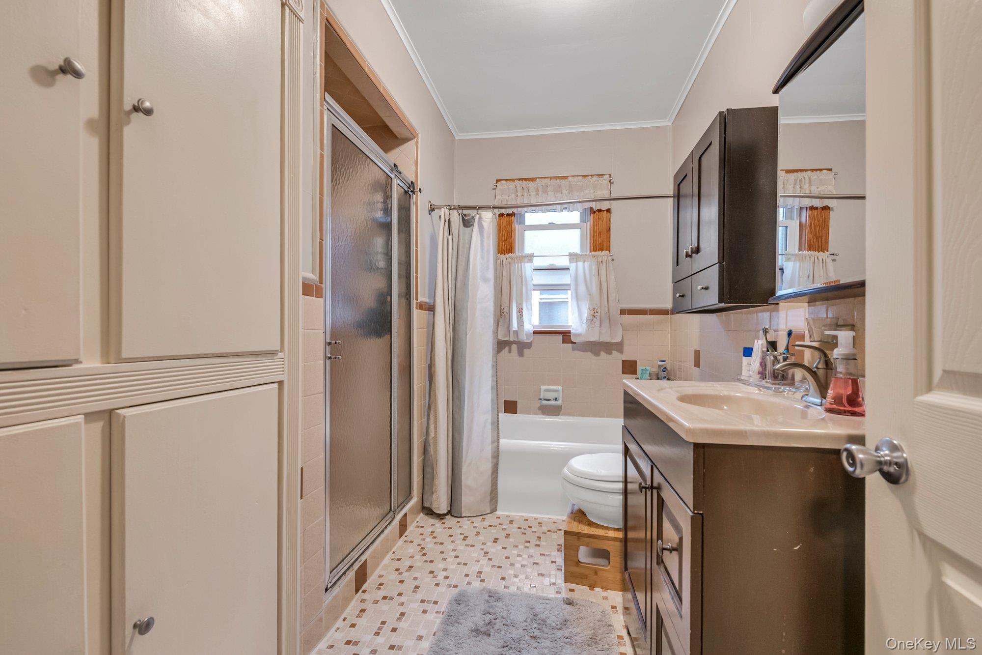 1730 Colden Avenue, Bronx, NY 10462