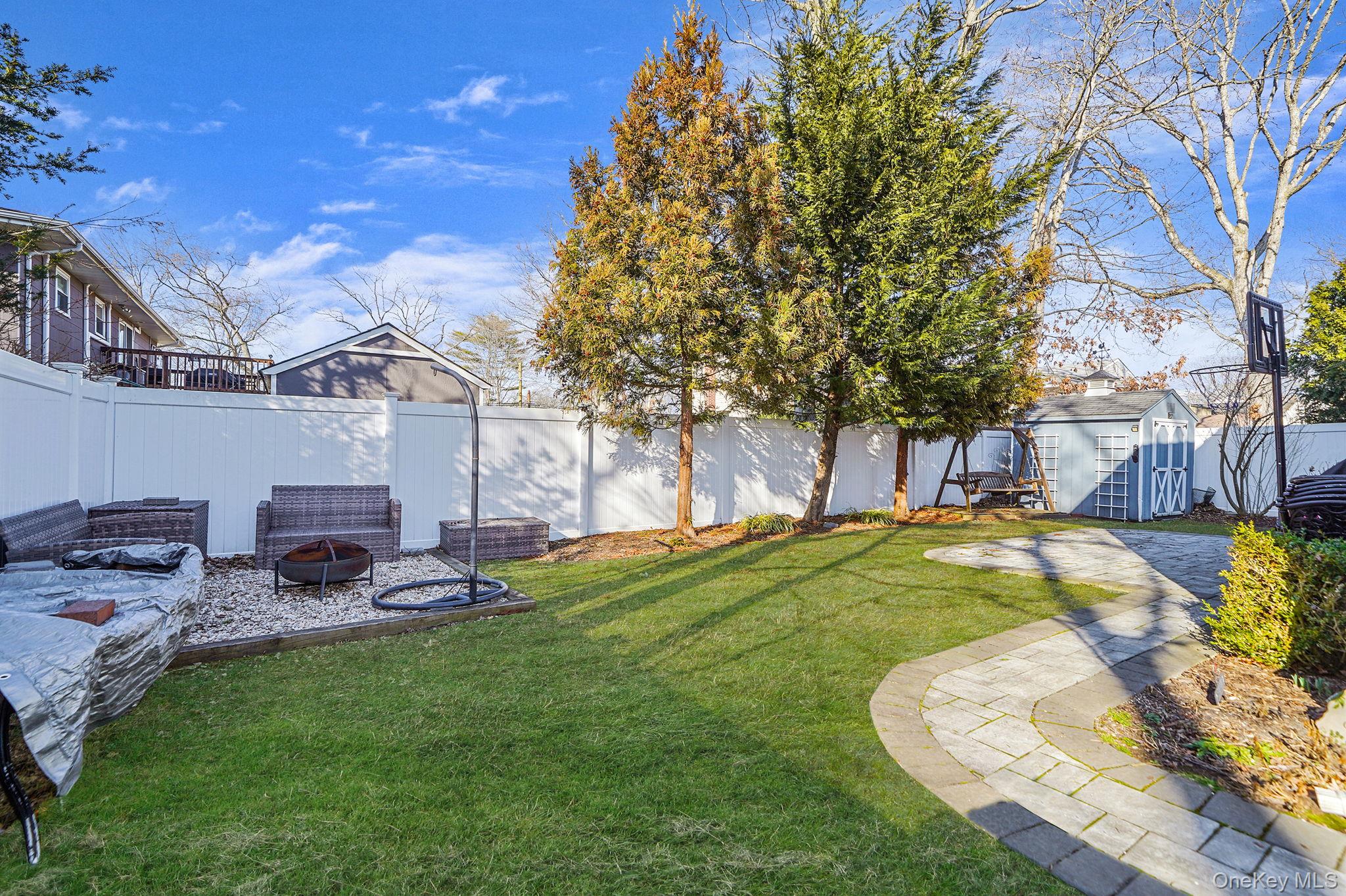 47 2nd Street, Ronkonkoma, NY 11779