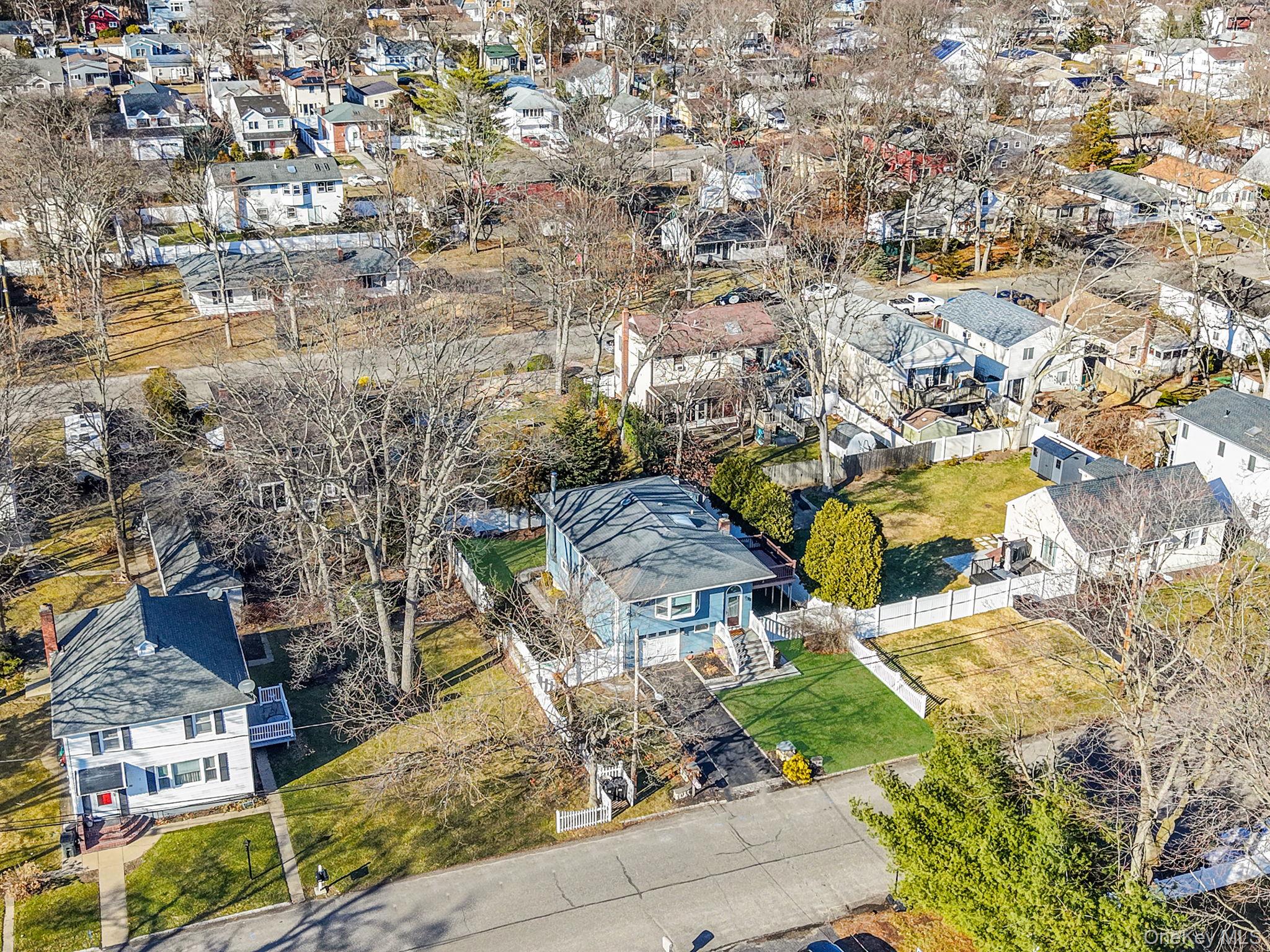 47 2nd Street, Ronkonkoma, NY 11779