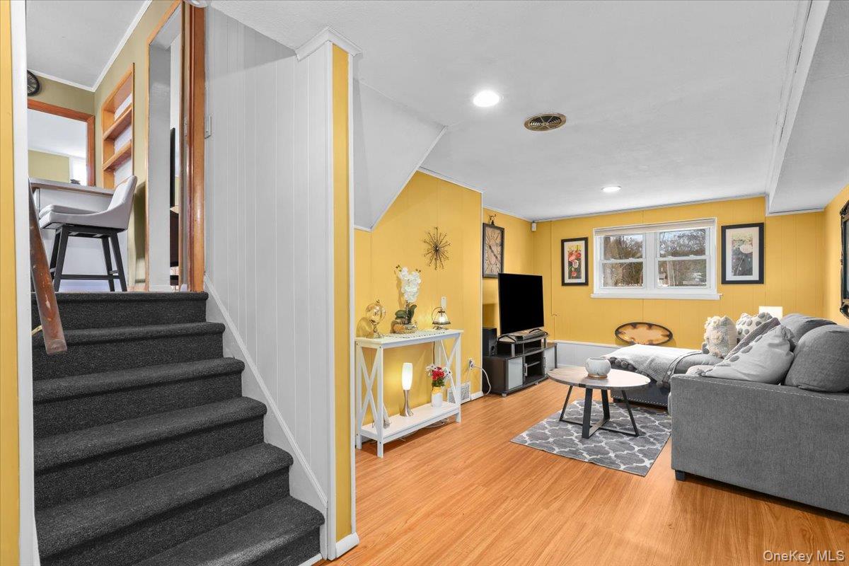 4 Ridgewood Terrace, Poughkeepsie, NY 12603