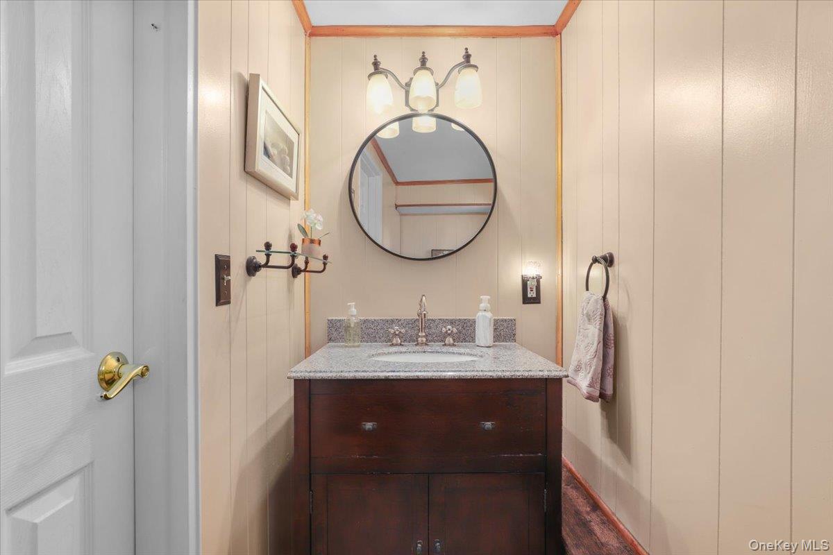 4 Ridgewood Terrace, Poughkeepsie, NY 12603