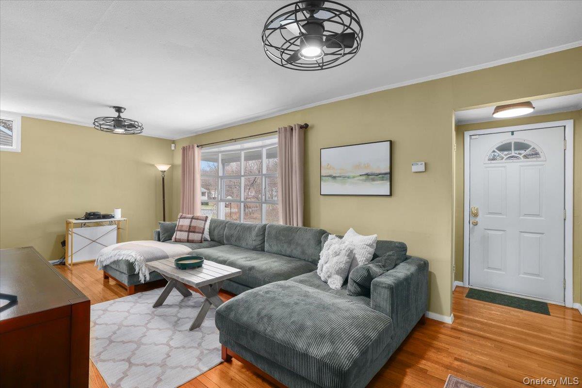 4 Ridgewood Terrace, Poughkeepsie, NY 12603