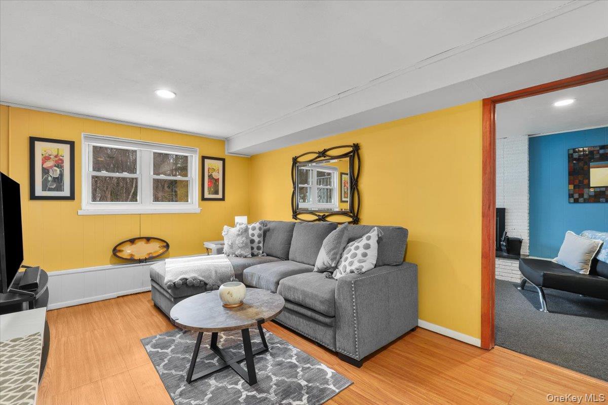 4 Ridgewood Terrace, Poughkeepsie, NY 12603