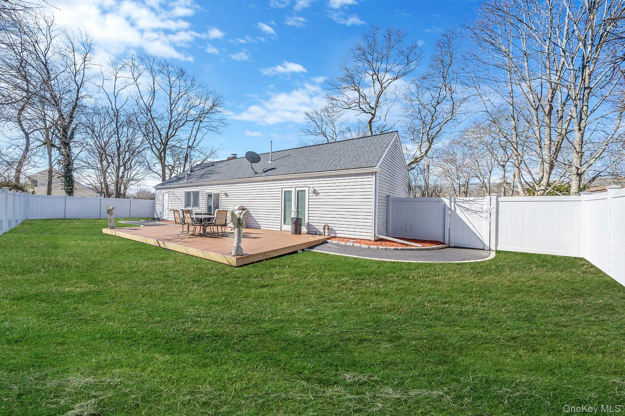 77 Propose Road, Shirley, NY 11967