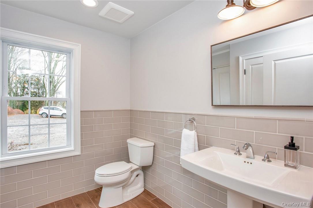 237 Tomahawk Street # 3, Baldwin Place, NY 10505