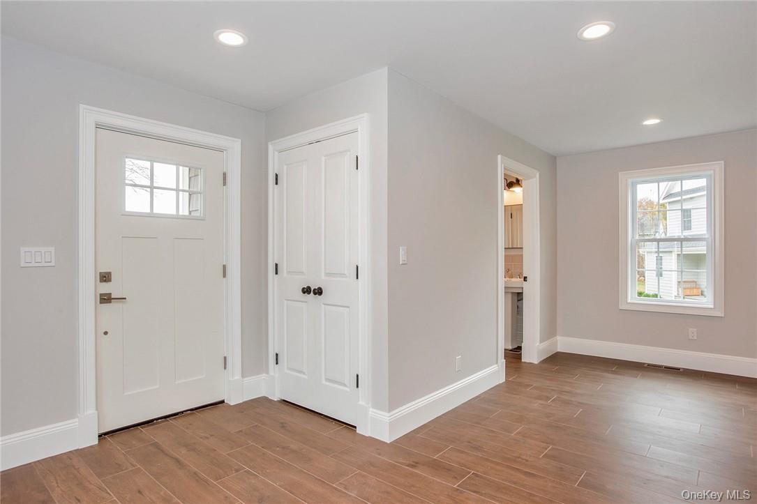 237 Tomahawk Street # 3, Baldwin Place, NY 10505