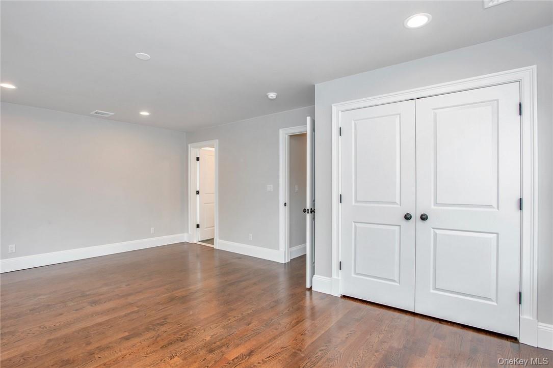 237 Tomahawk Street # 3, Baldwin Place, NY 10505