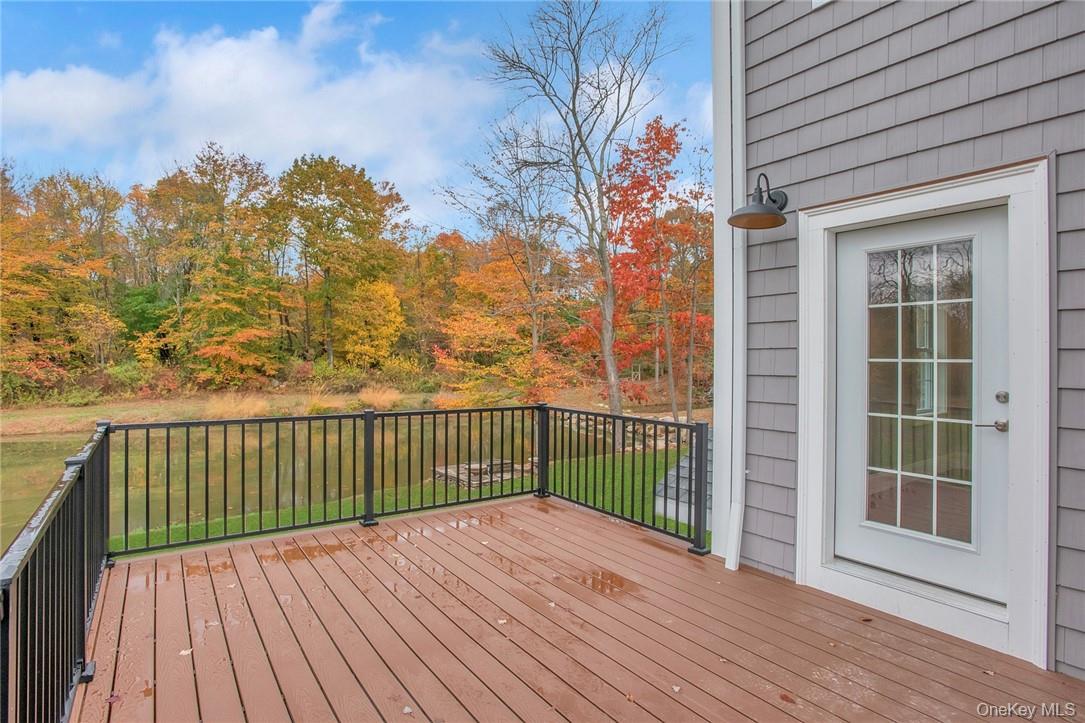 237 Tomahawk Street # 3, Baldwin Place, NY 10505