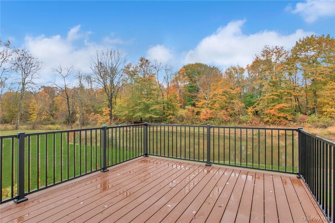 237 Tomahawk Street # 3, Baldwin Place, NY 10505