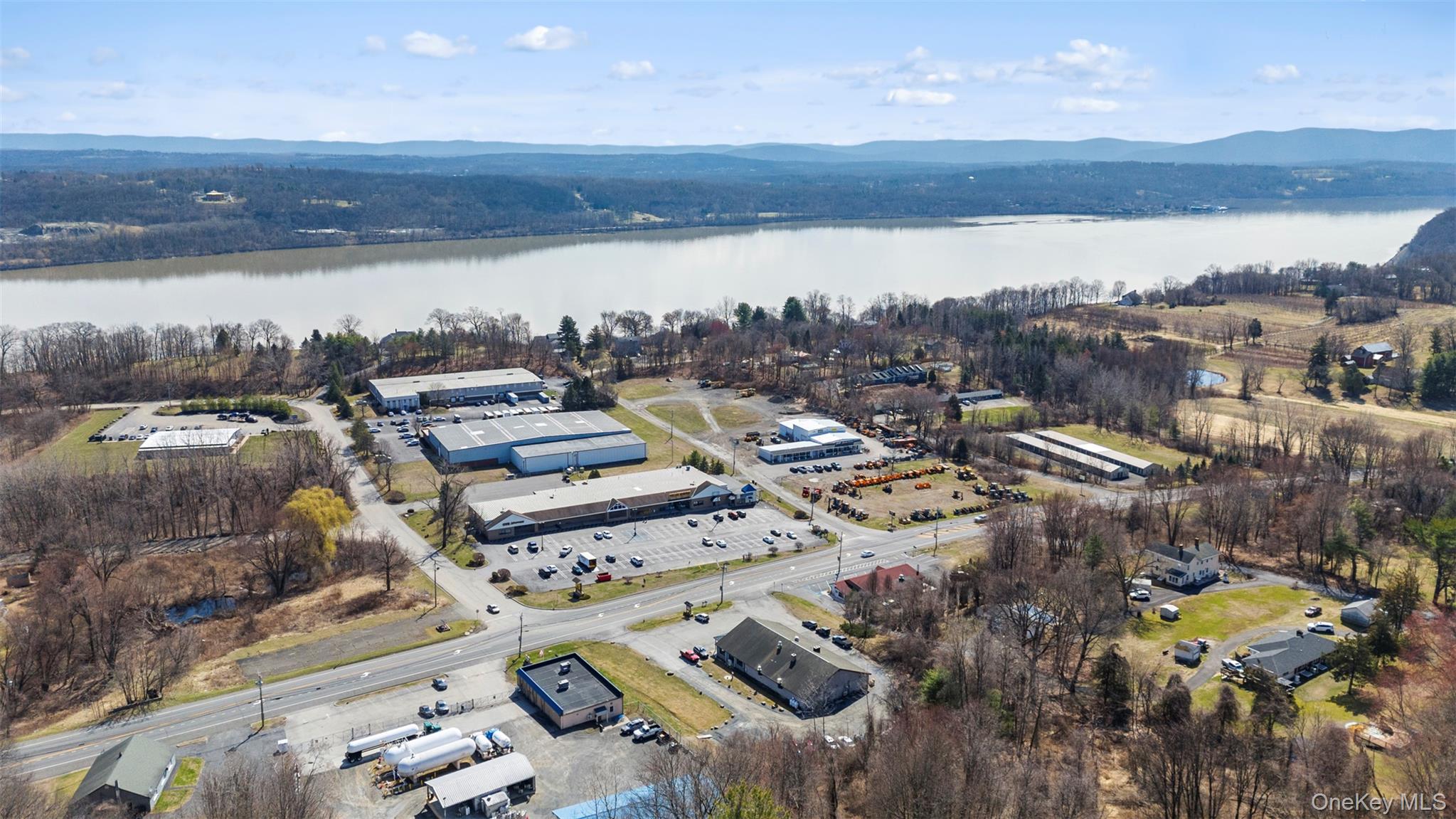 1447 Route 9W, Marlboro, NY 12542