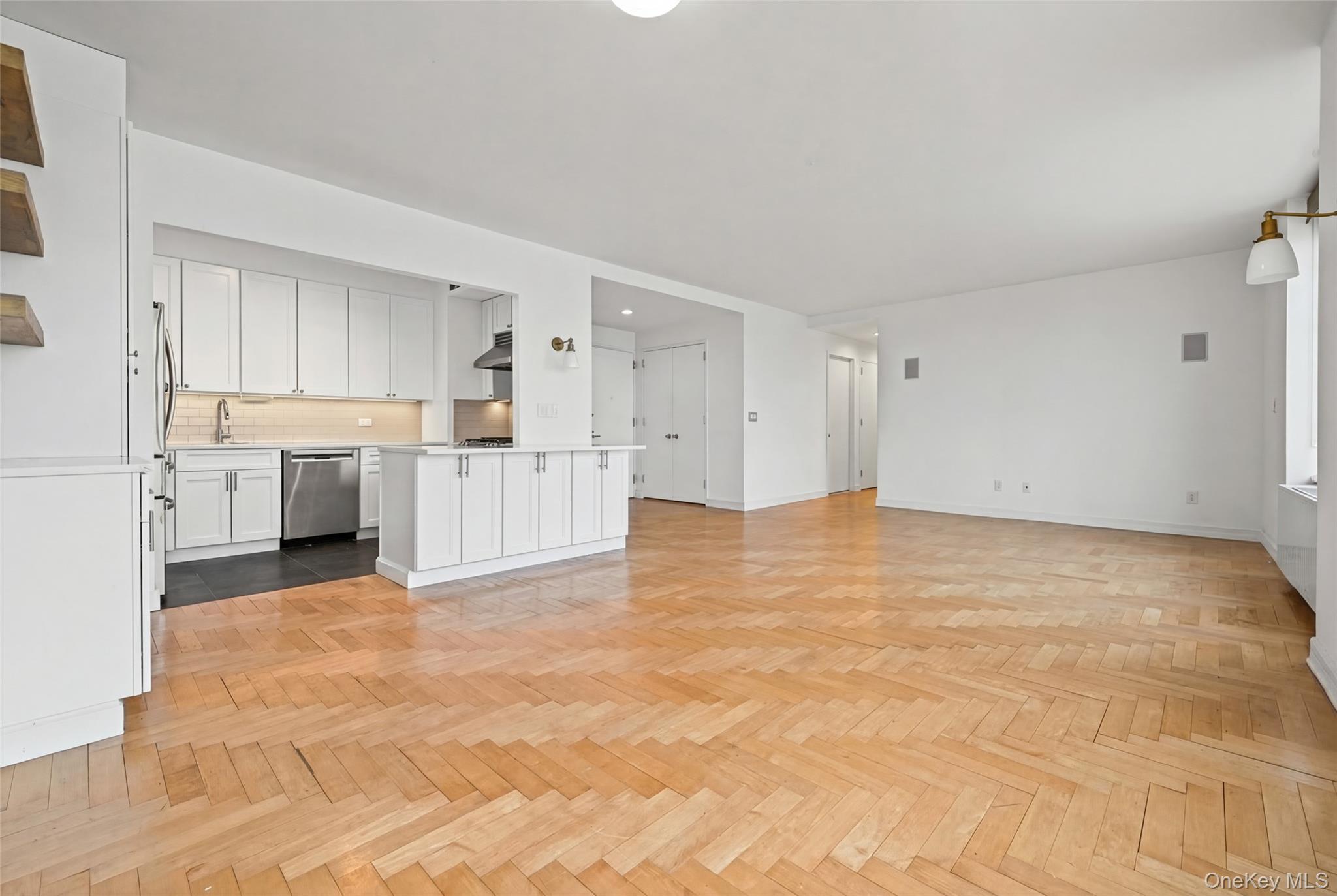 220 Riverside Boulevard # 19L, New York (Manhattan), NY 10069