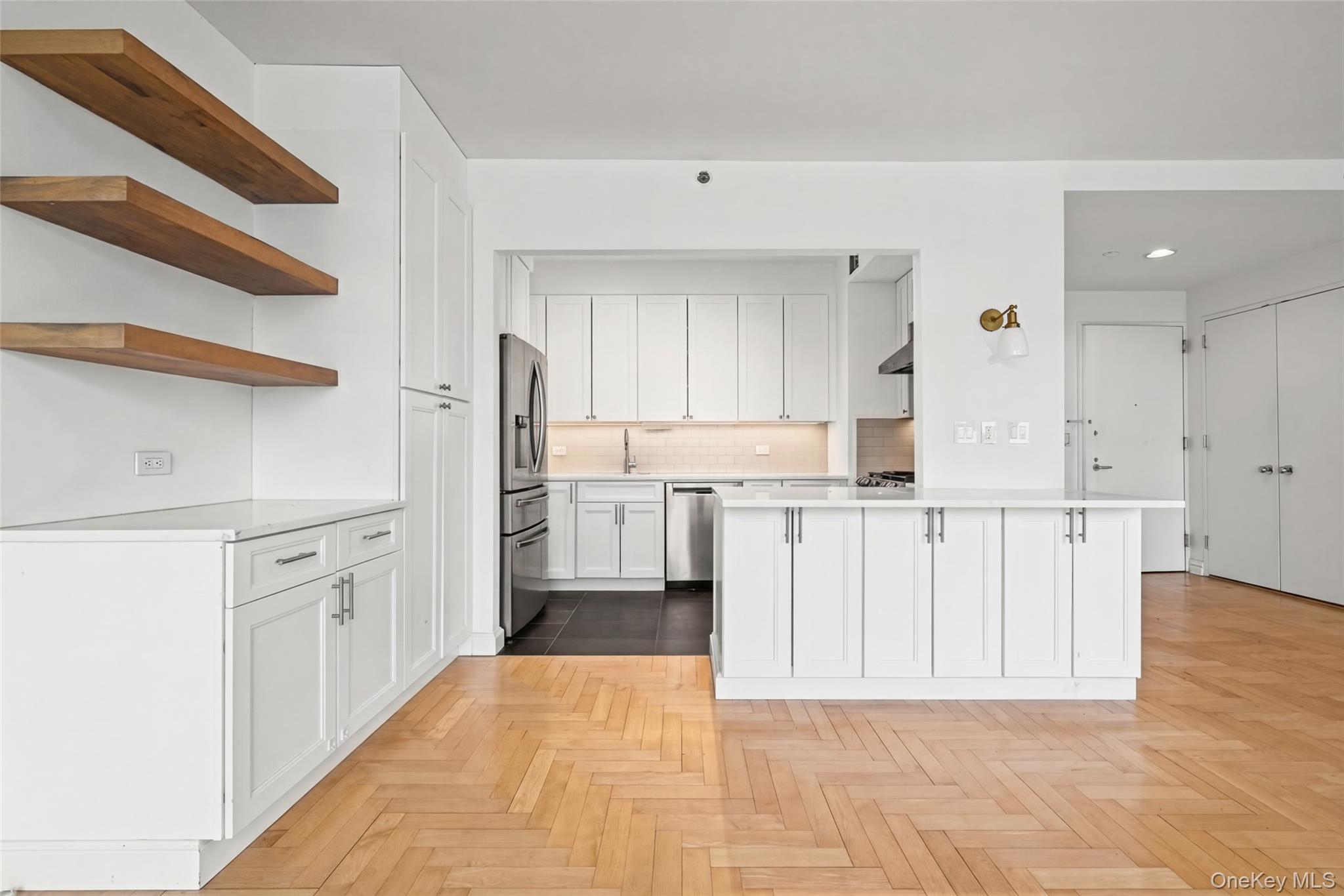 220 Riverside Boulevard # 19L, New York (Manhattan), NY 10069