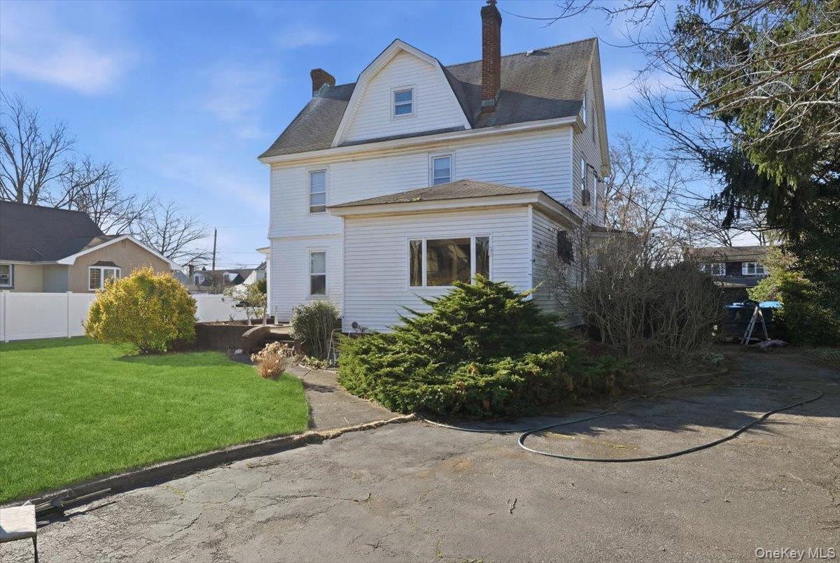 590 Waterview Road, Oceanside, NY 11572