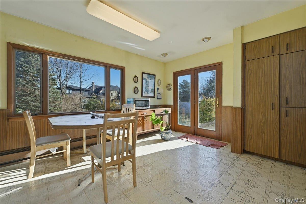 590 Waterview Road, Oceanside, NY 11572