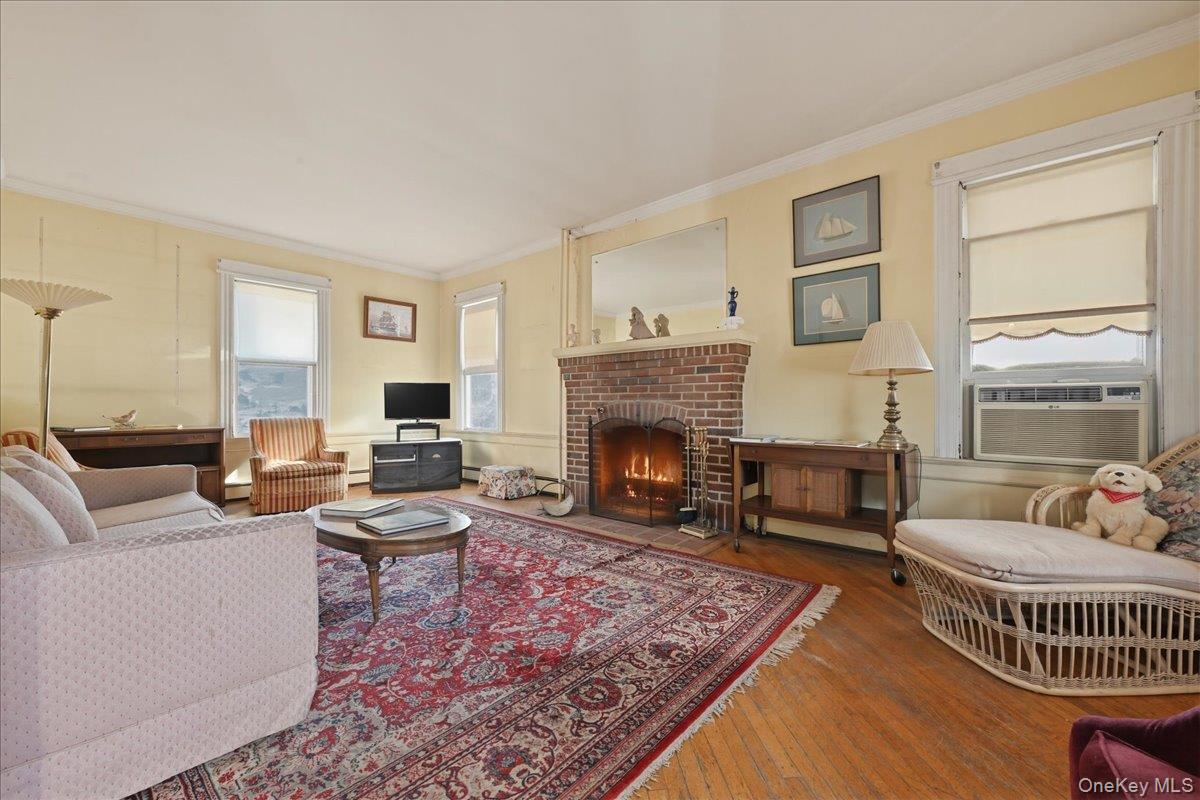 590 Waterview Road, Oceanside, NY 11572