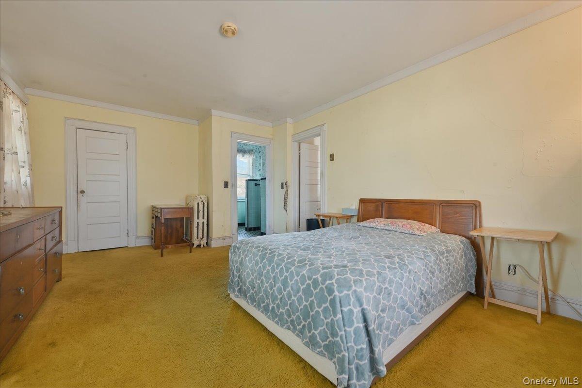 590 Waterview Road, Oceanside, NY 11572