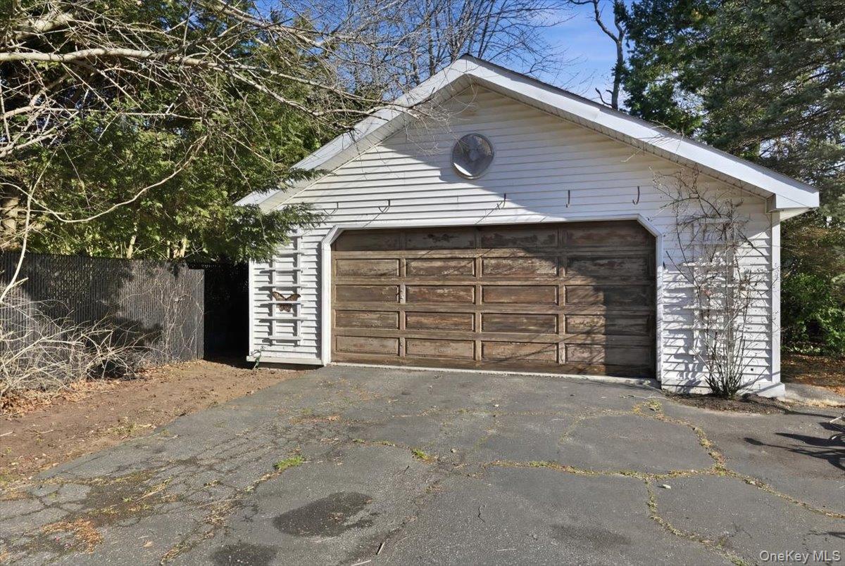 590 Waterview Road, Oceanside, NY 11572