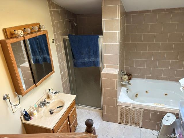 1557 N Gardiner Drive, Bay Shore, NY 11706