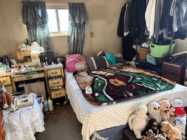 1557 N Gardiner Drive, Bay Shore, NY 11706