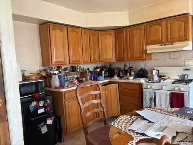 1557 N Gardiner Drive, Bay Shore, NY 11706