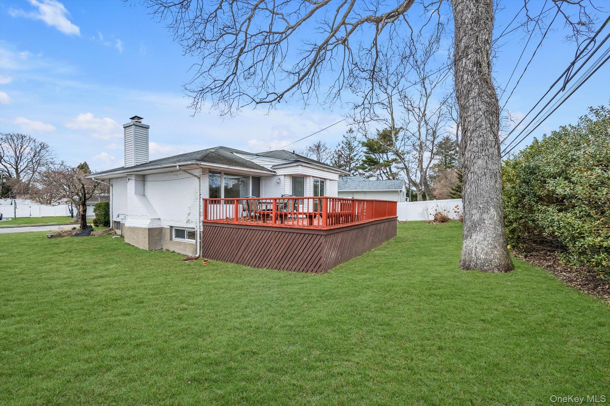 16 Middle Lane, Jericho, NY 11753