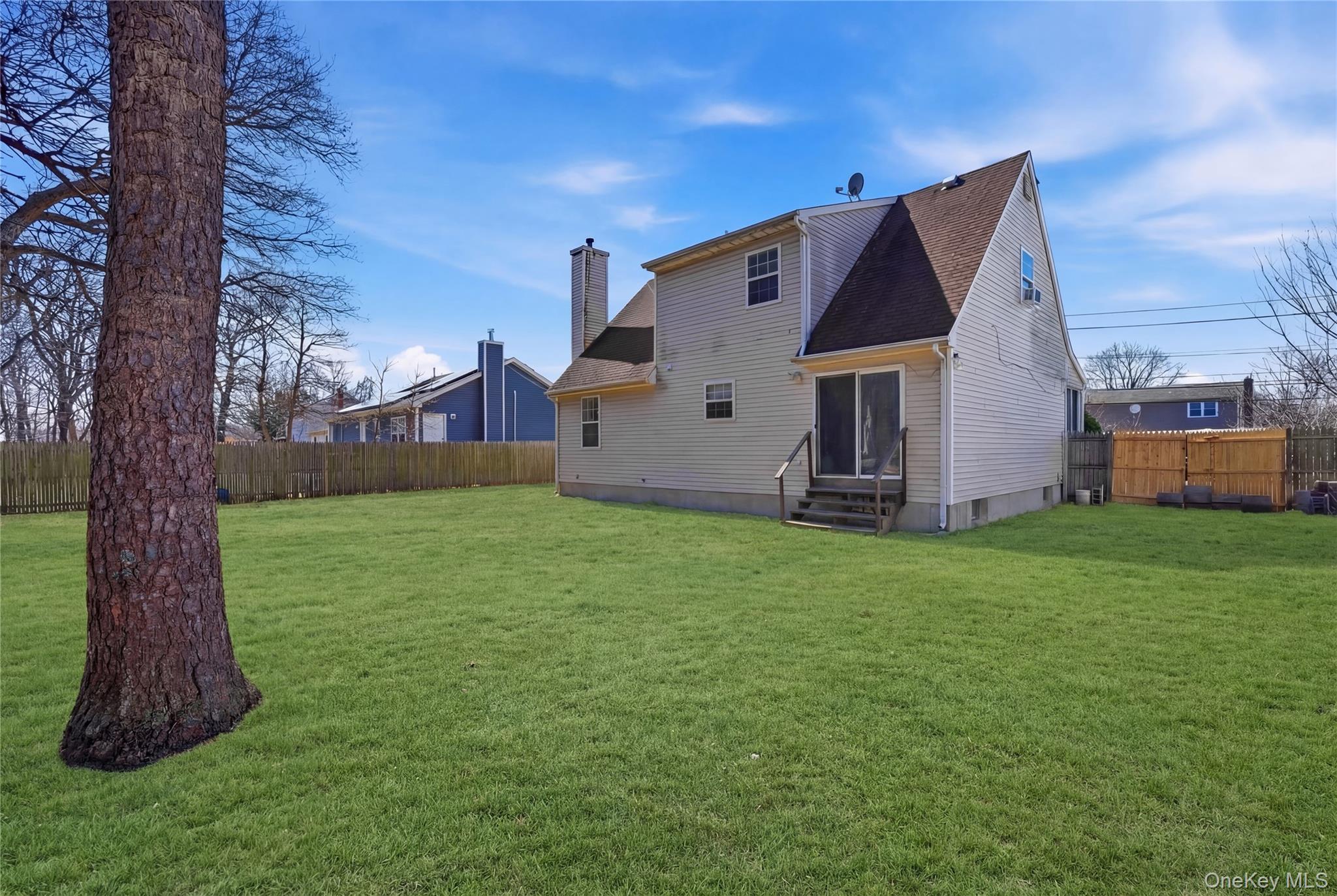 55 Carver Boulevard, Bellport, NY 11713