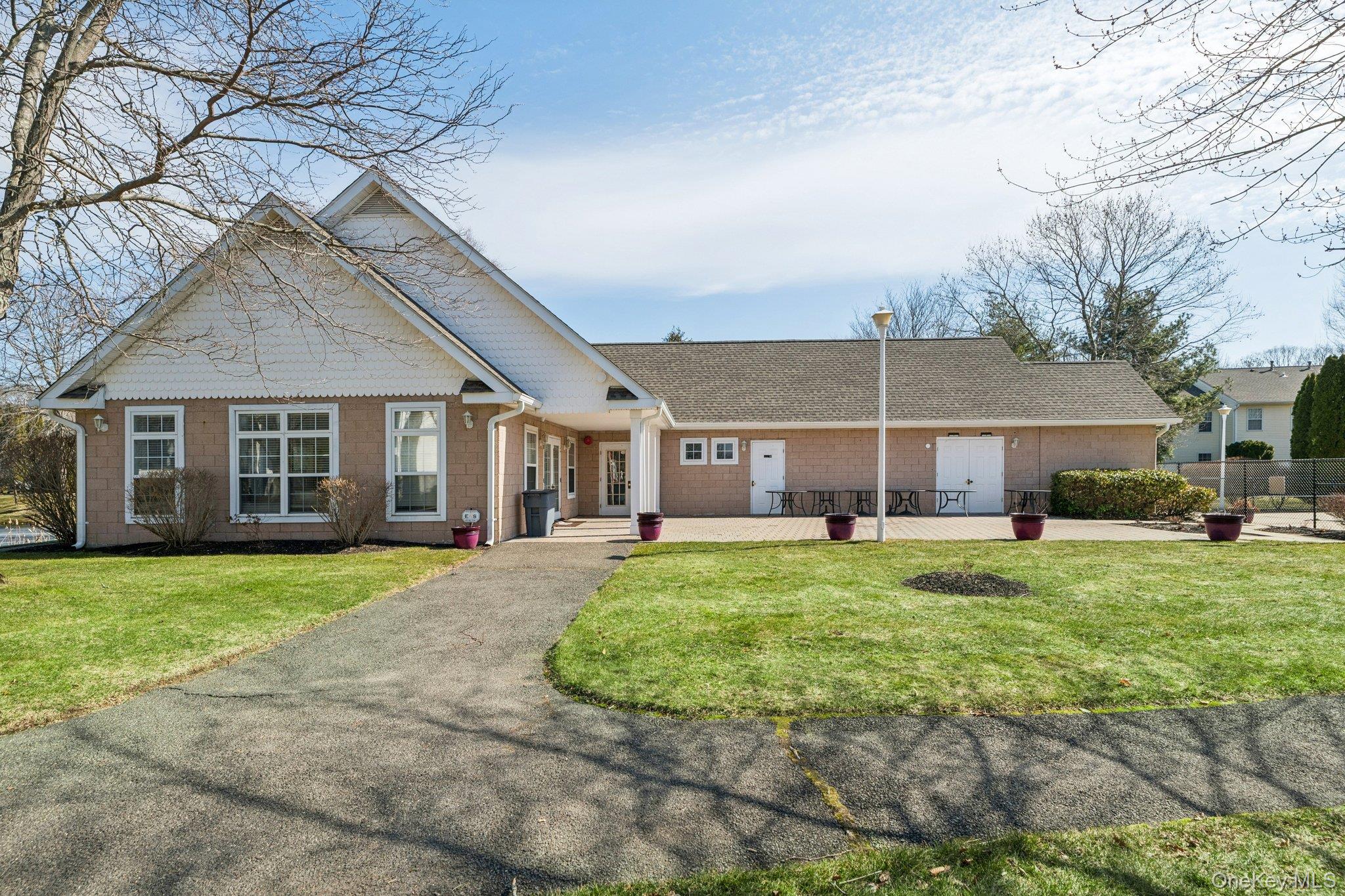 4 Commodore Circle, Port Jefferson Station, NY 11776