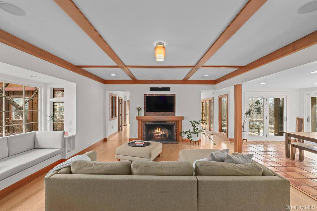 37 Hyatt Road, Briarcliff Manor, NY 10510