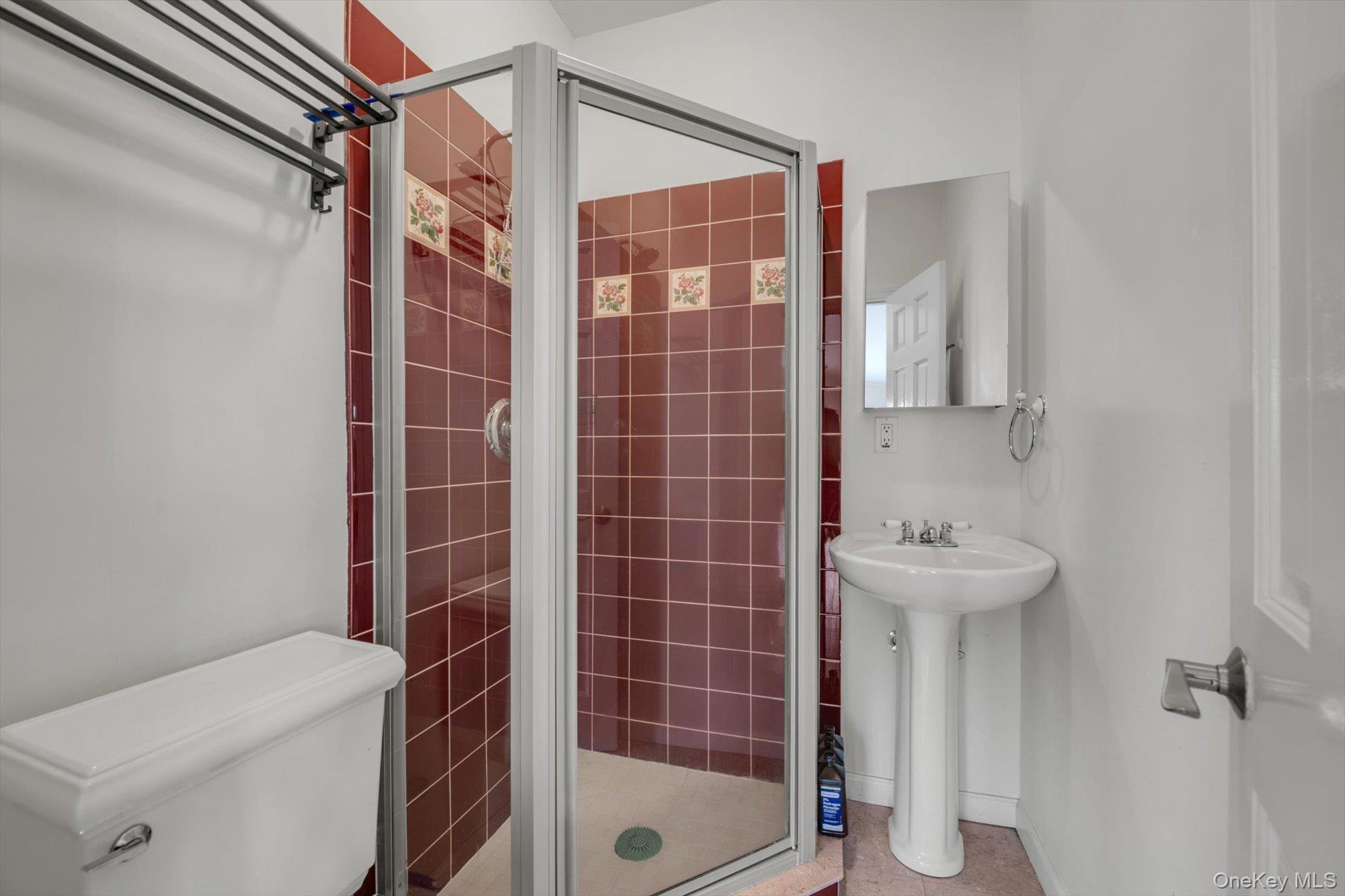 268 Gordon Place, Freeport, NY 11520