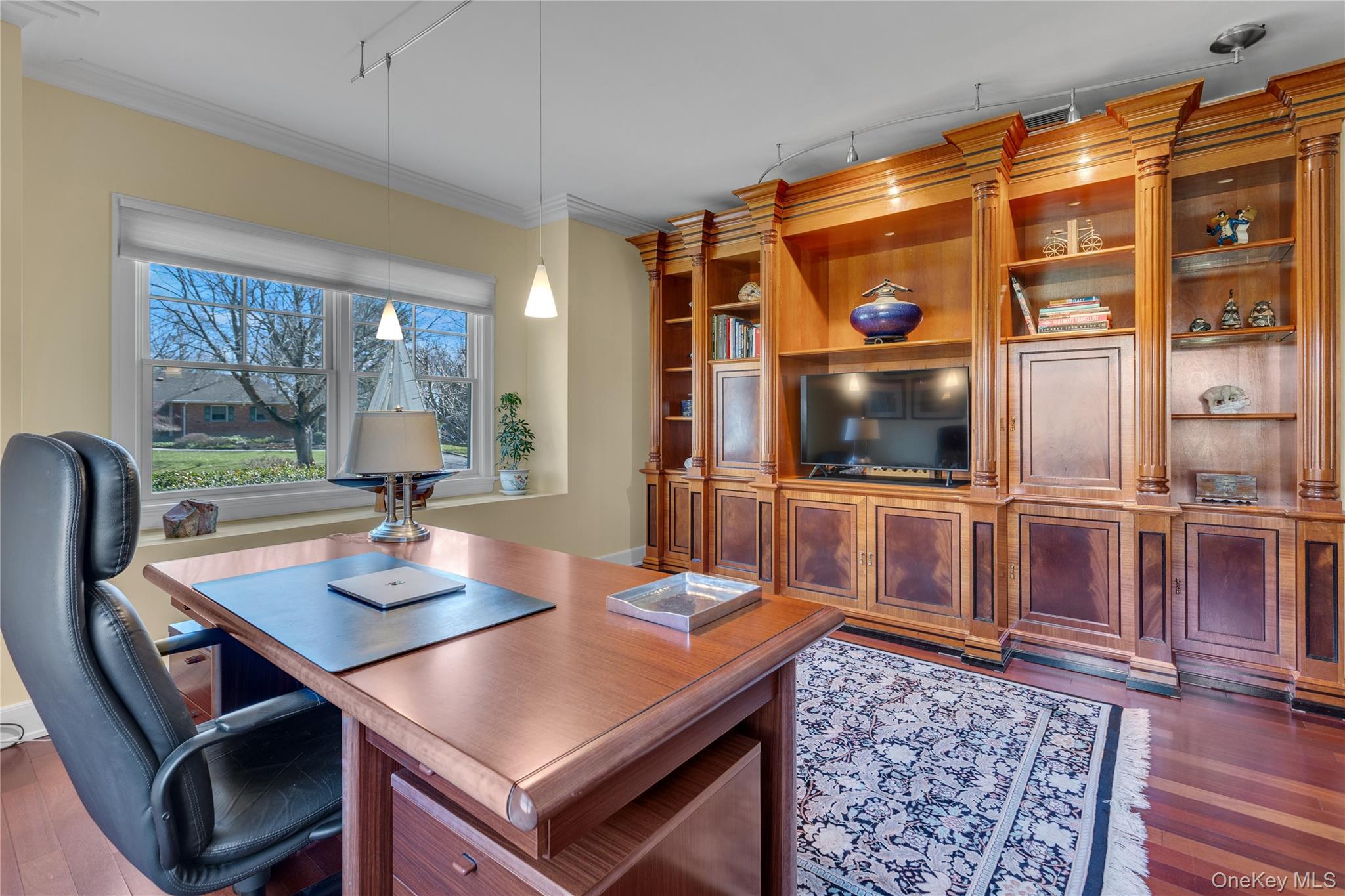 9 Walden Place, Huntington, NY 11743