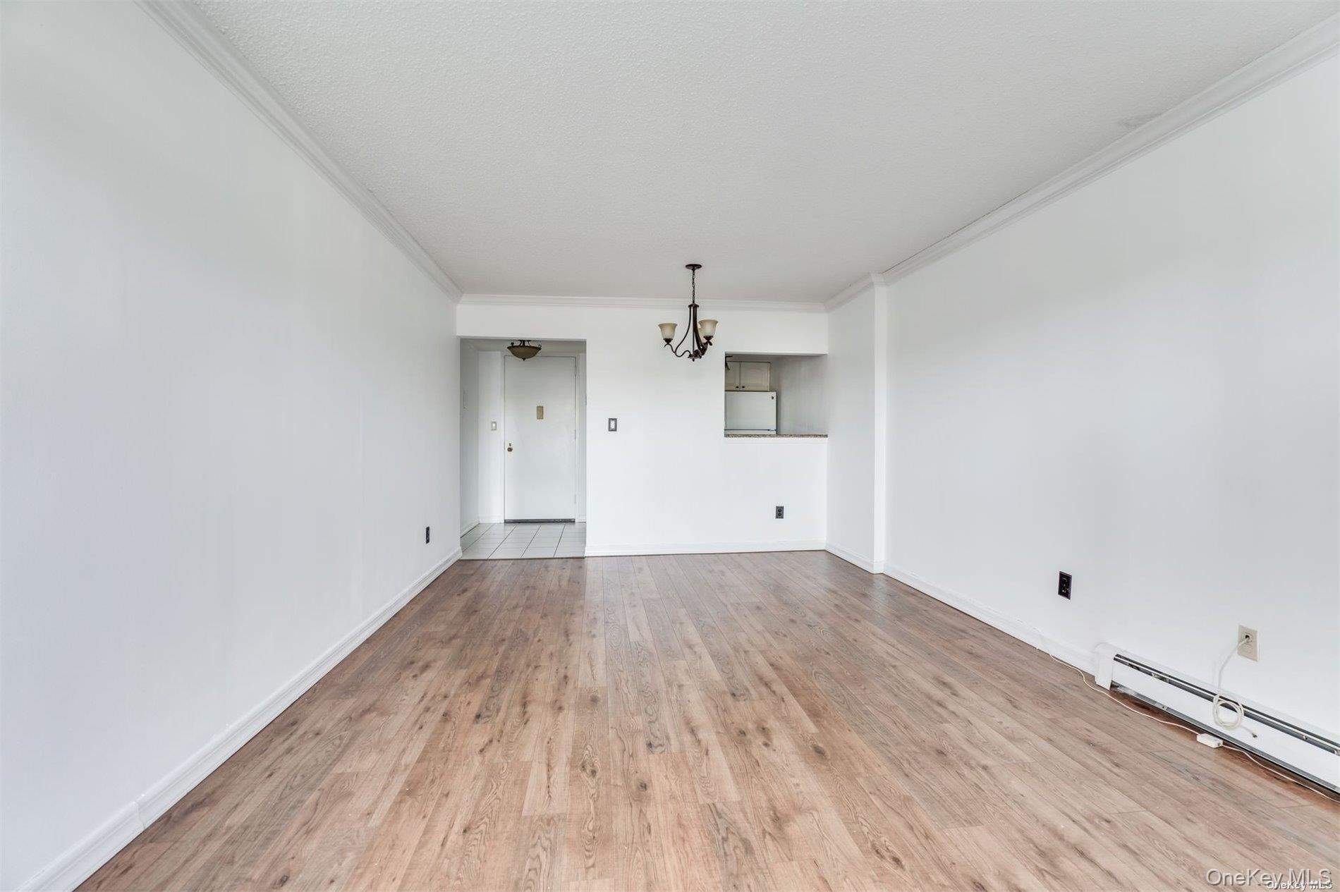 380 Fulton Street # M2, Farmingdale, NY 11735