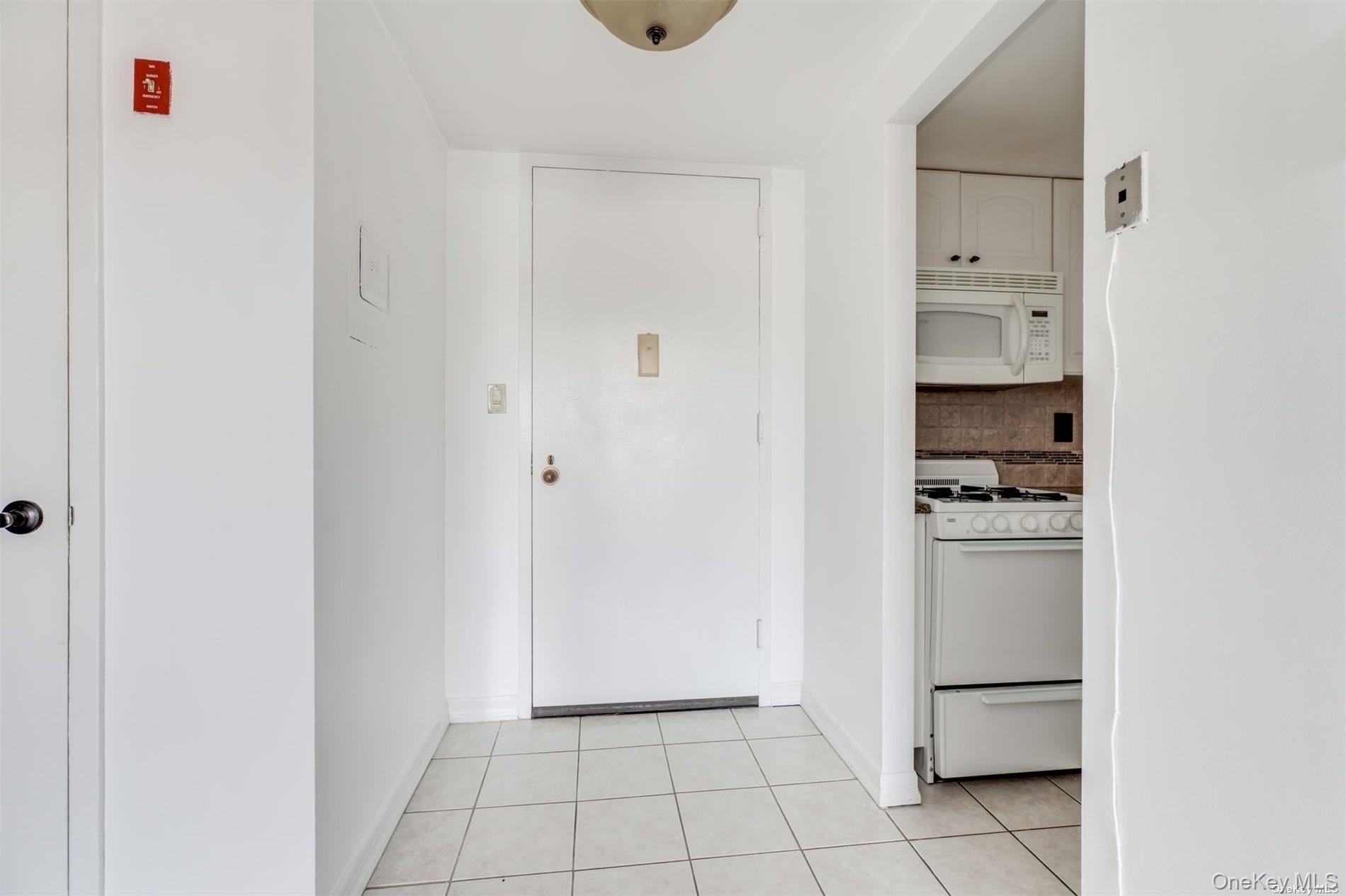 380 Fulton Street # M2, Farmingdale, NY 11735