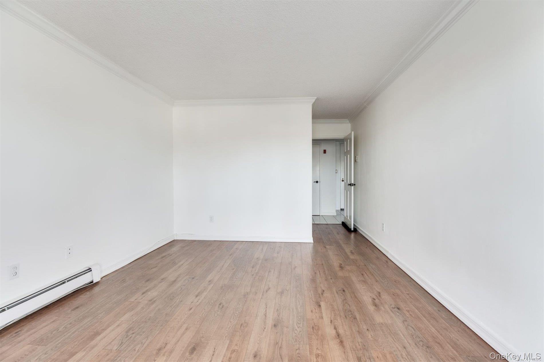 380 Fulton Street # M2, Farmingdale, NY 11735