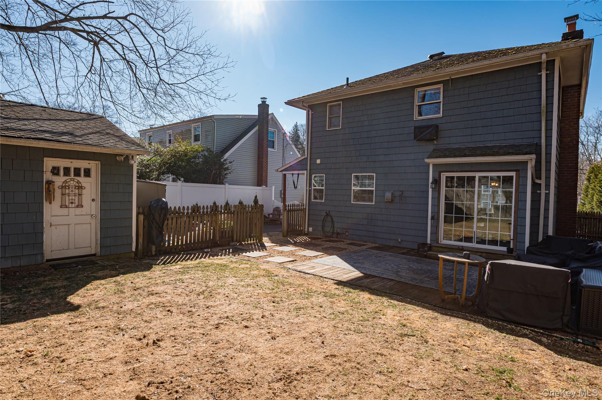 9 Leeds Street, South Huntington, NY 11746