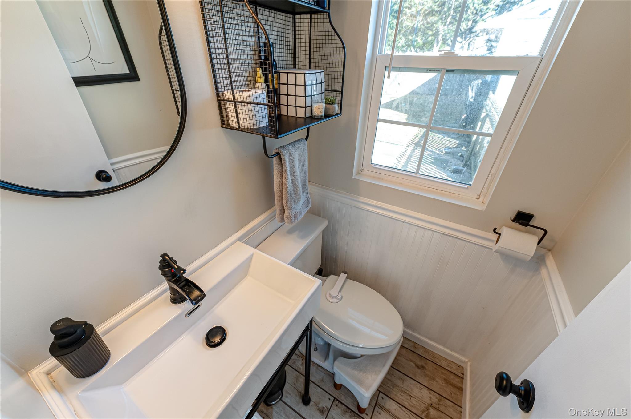 9 Leeds Street, South Huntington, NY 11746