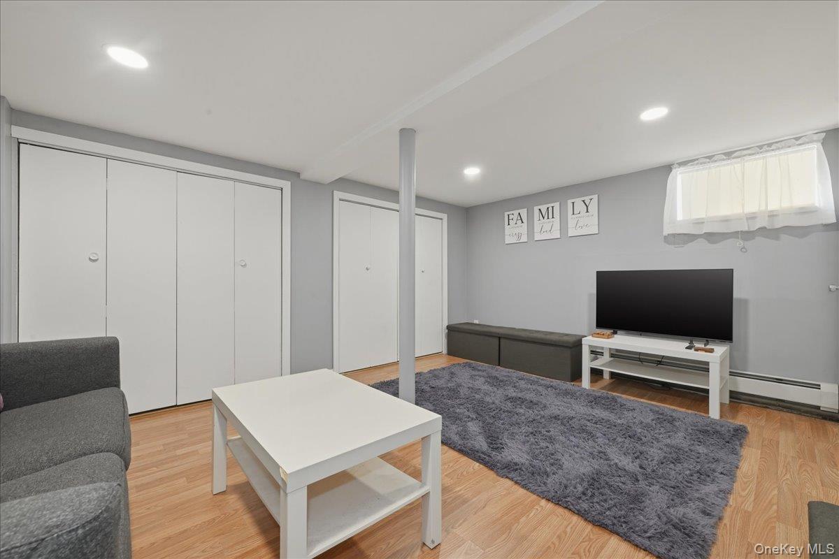 24 Catherine Avenue, Franklin Square, NY 11010