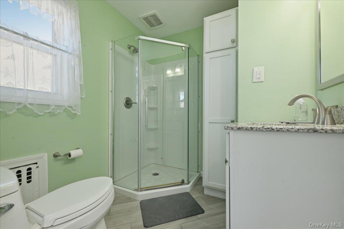 24 Catherine Avenue, Franklin Square, NY 11010