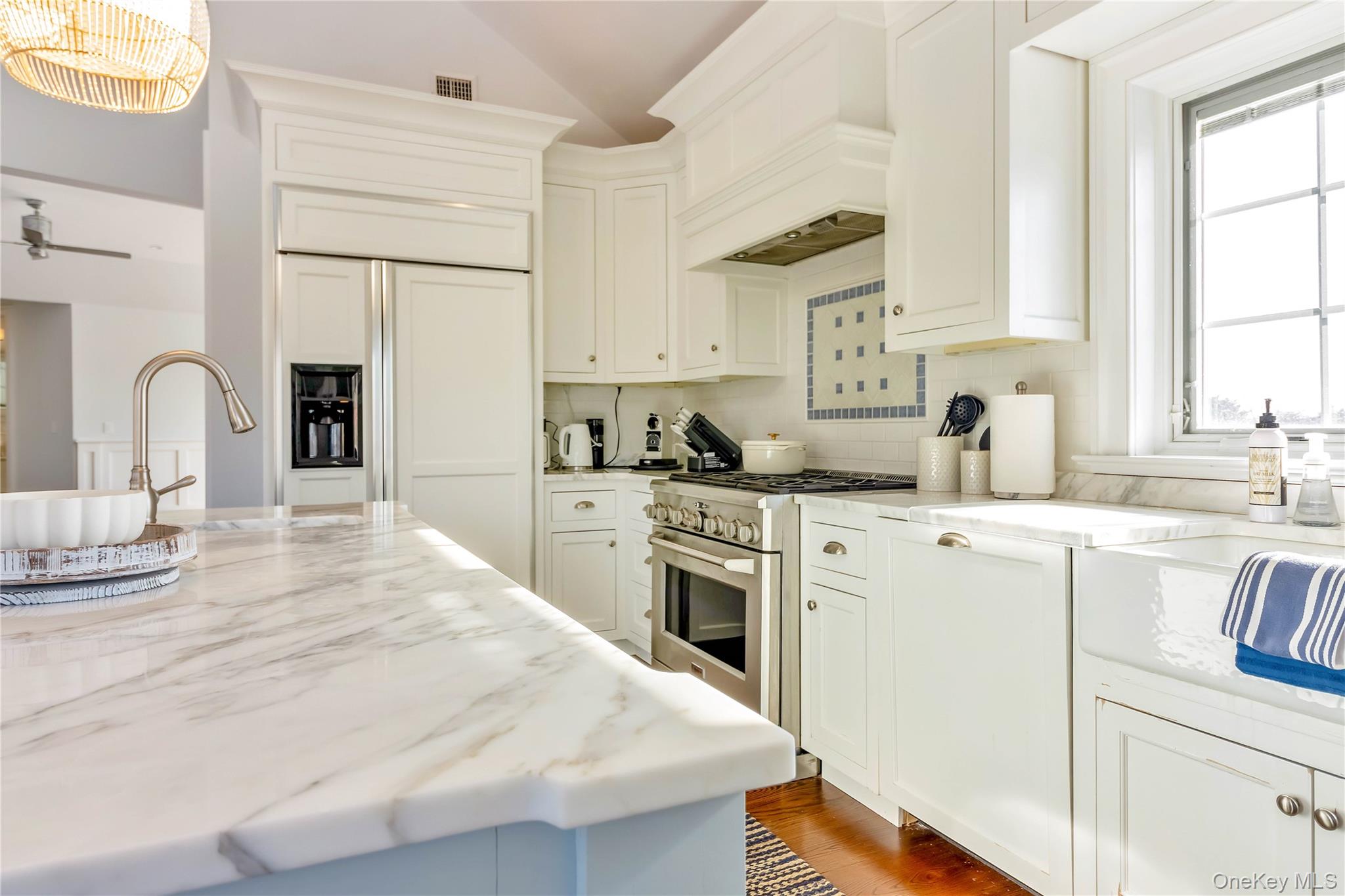 695 Sound Drive, Greenport, NY 11944