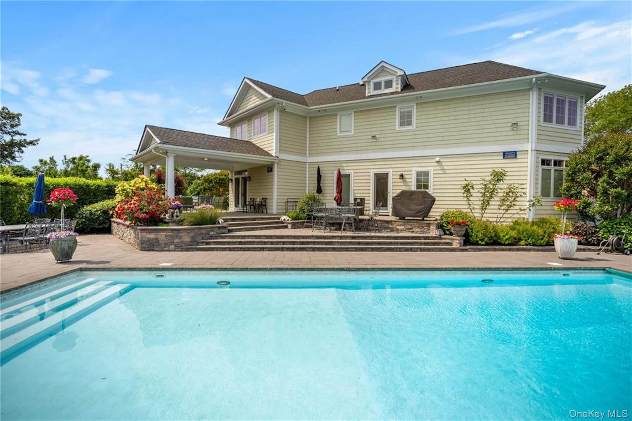 695 Sound Drive, Greenport, NY 11944