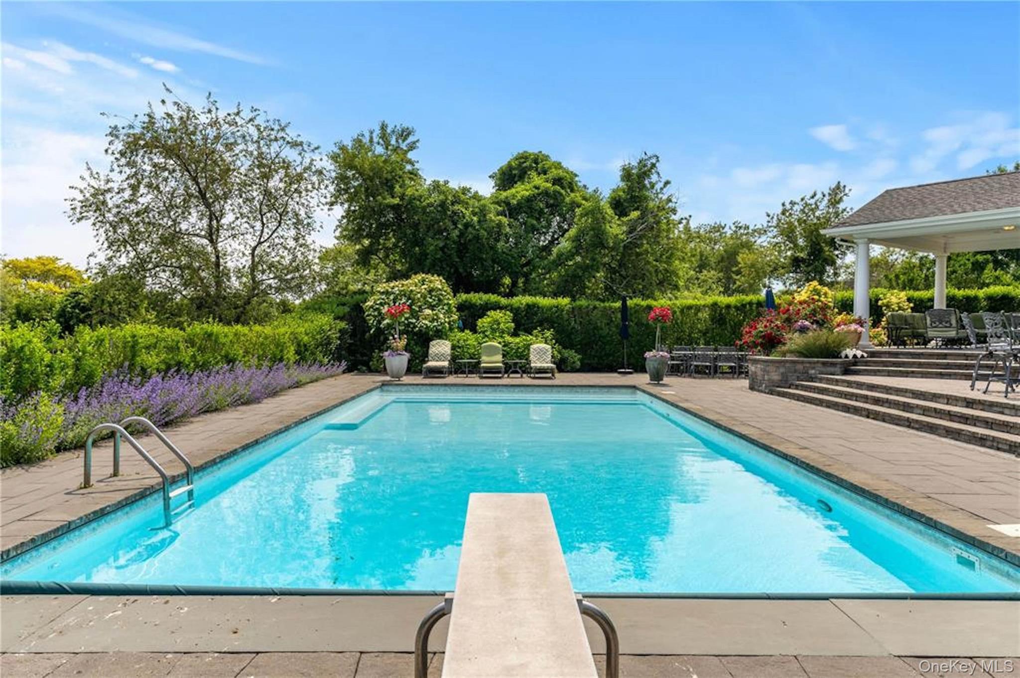 695 Sound Drive, Greenport, NY 11944