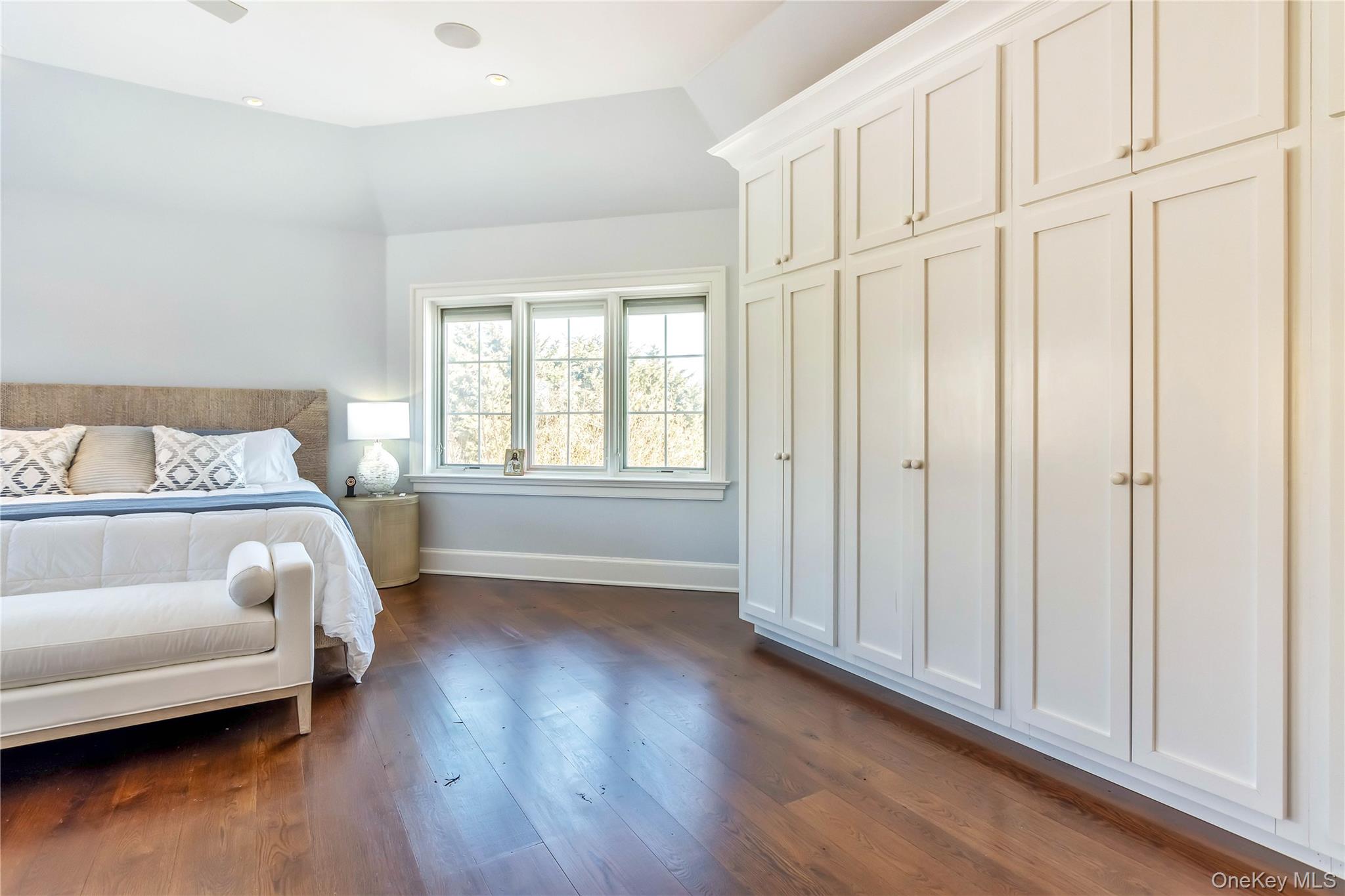 695 Sound Drive, Greenport, NY 11944