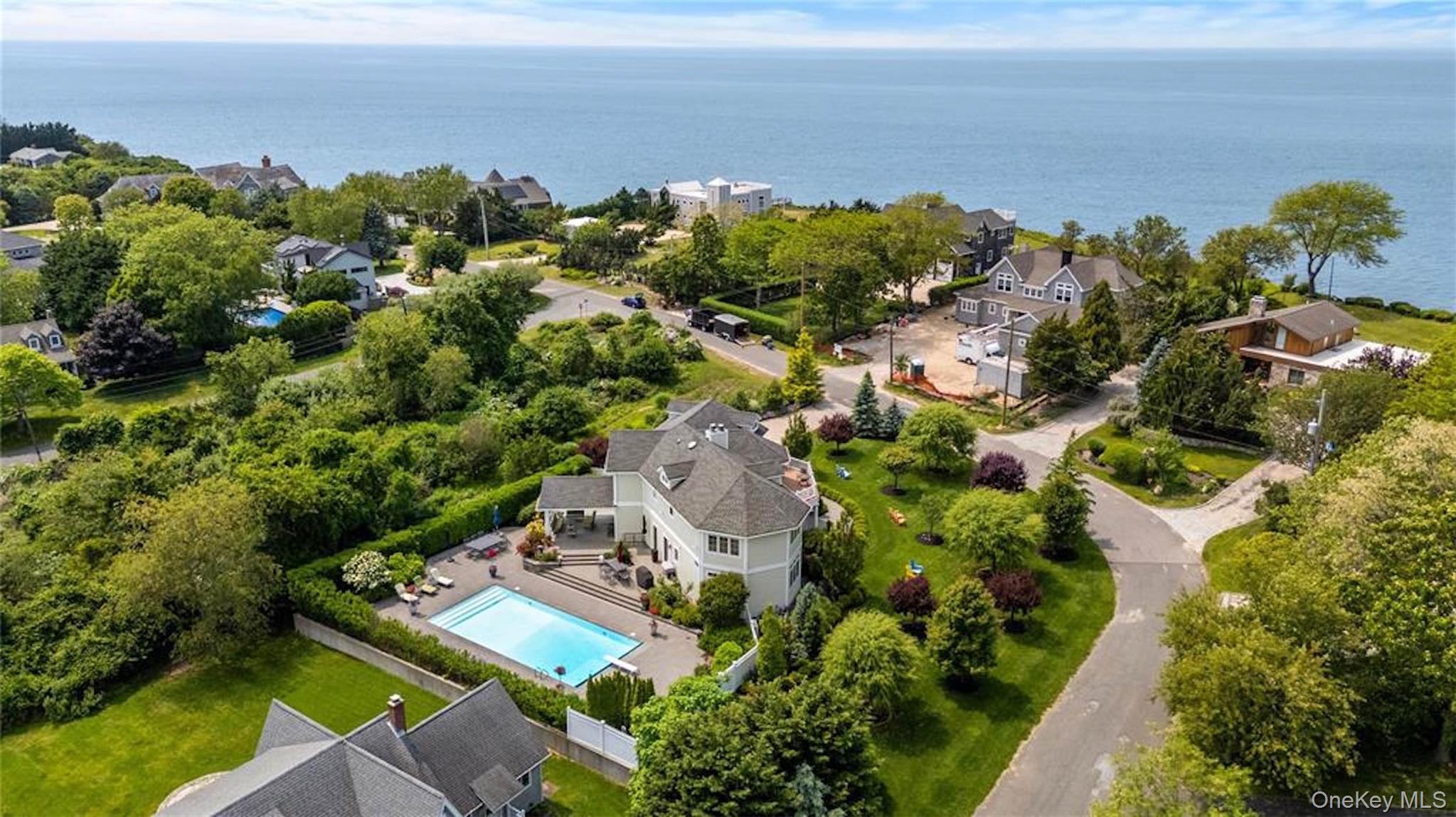 695 Sound Drive, Greenport, NY 11944