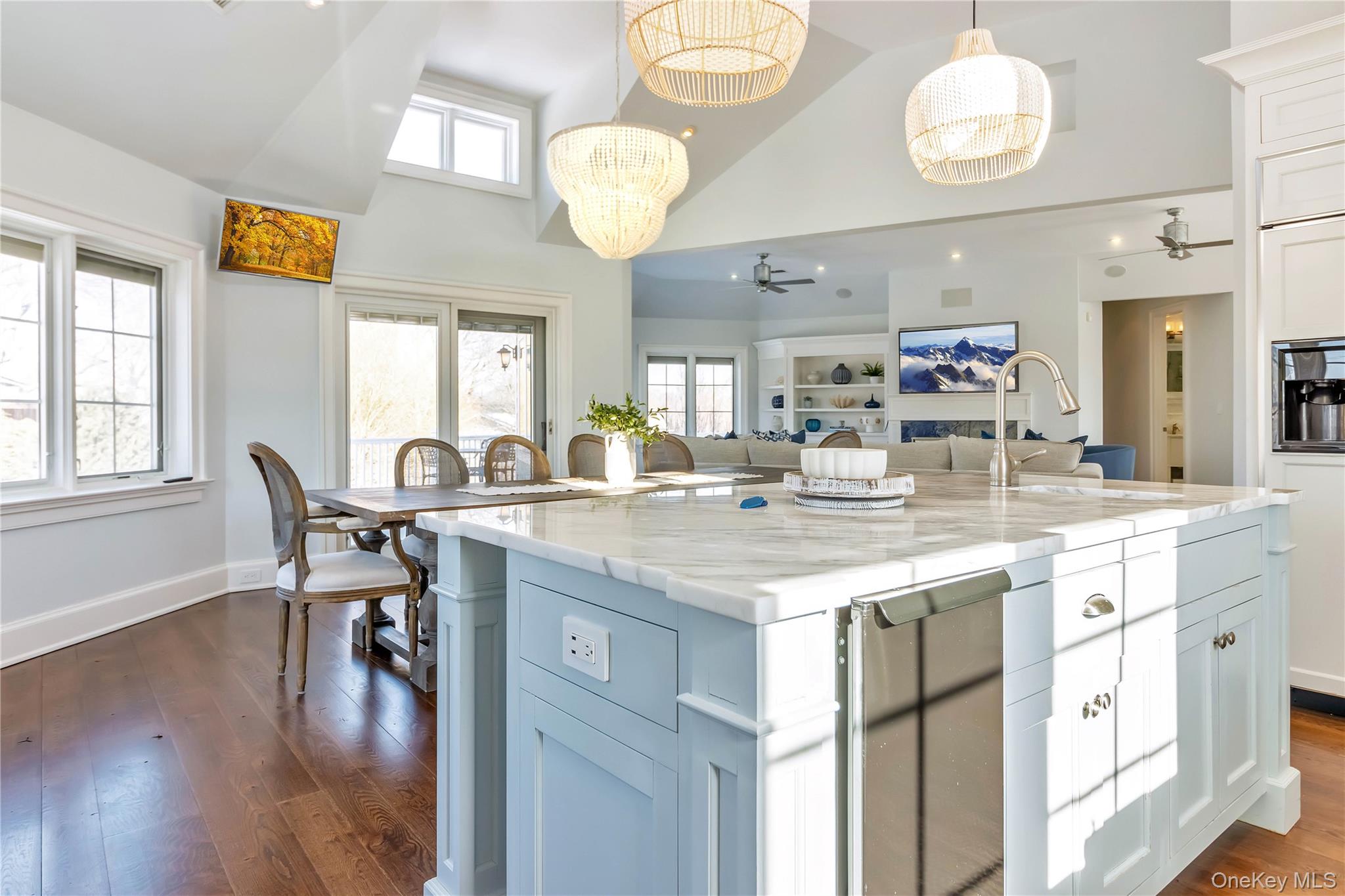 695 Sound Drive, Greenport, NY 11944