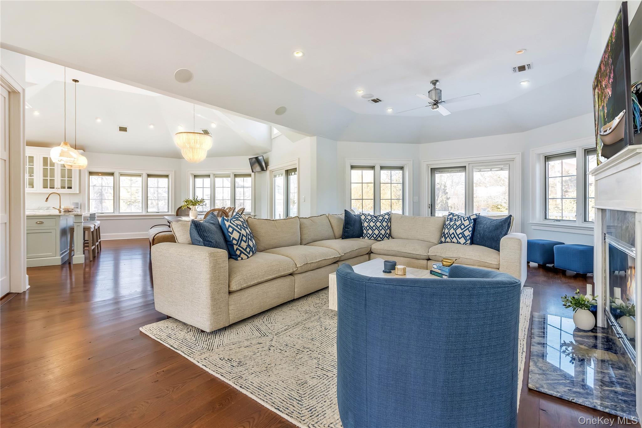 695 Sound Drive, Greenport, NY 11944